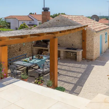 Ferienhaus Holiday Antonina By Interhome Ližnjan